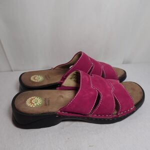 Earth Spirit Pink Leather Mackenzie Slip On Slide Sandals,Size 8 Jazzy Red